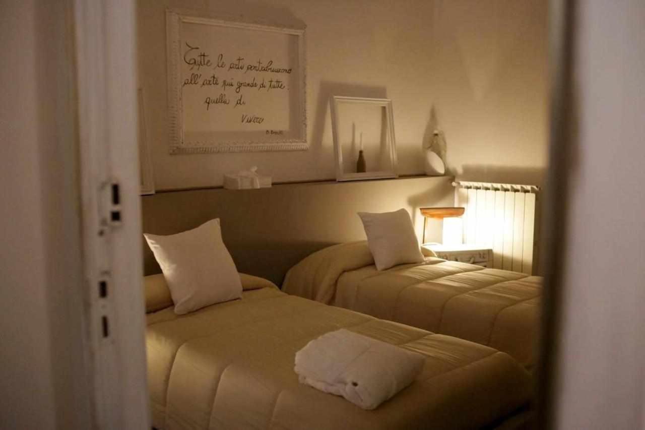 Le Dimore Degli Artisti Веноза Экстерьер фото